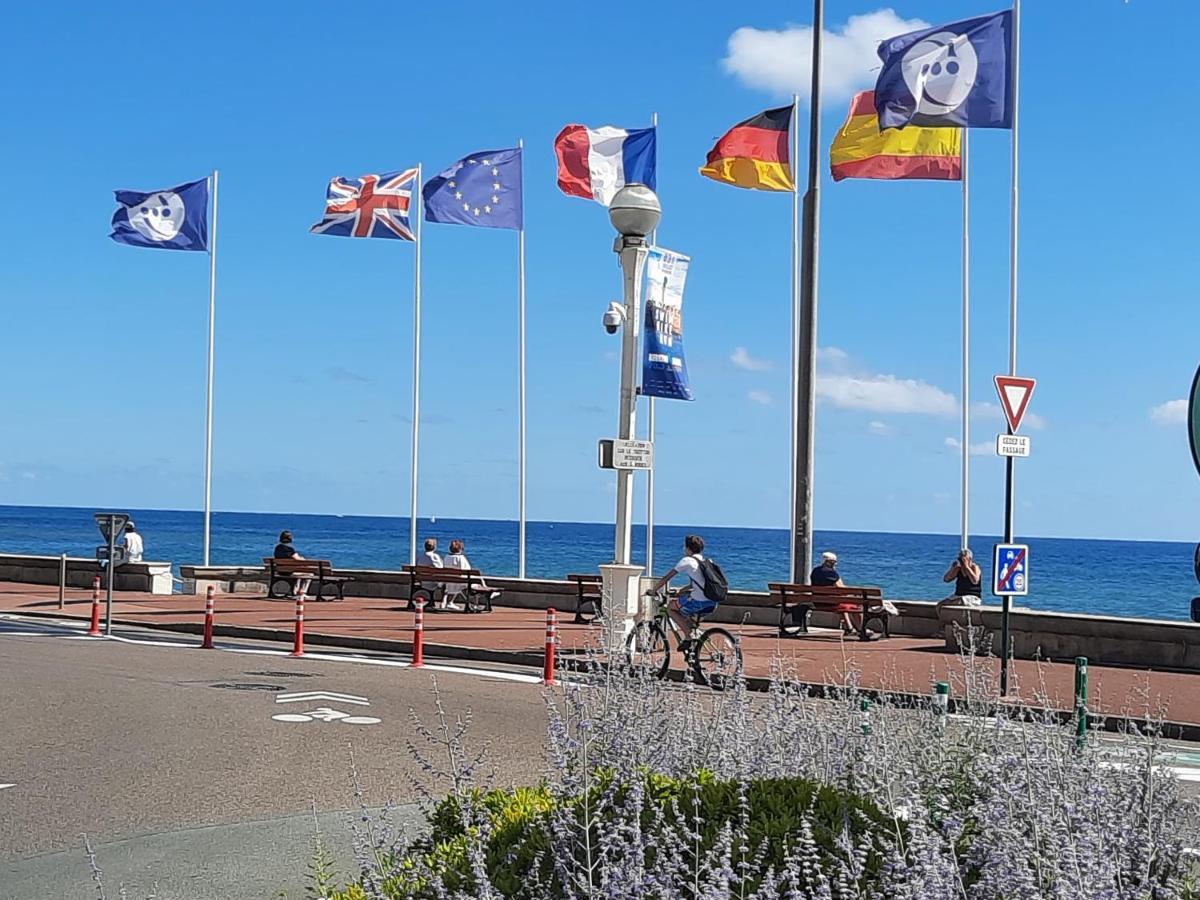 Appartement Vue Sur Mer Les Sables-dʼOlonne Extérieur photo